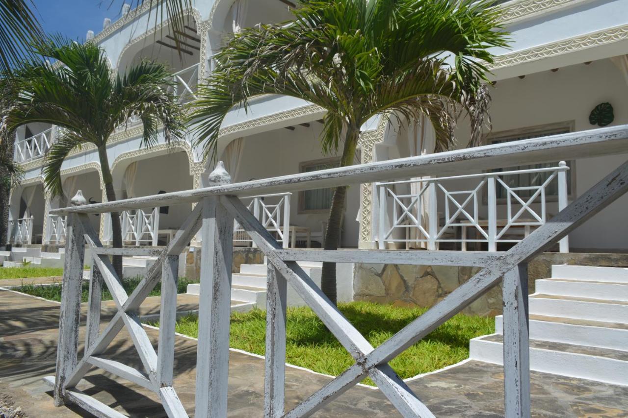 Twiga Beach Resort ワタム エクステリア 写真