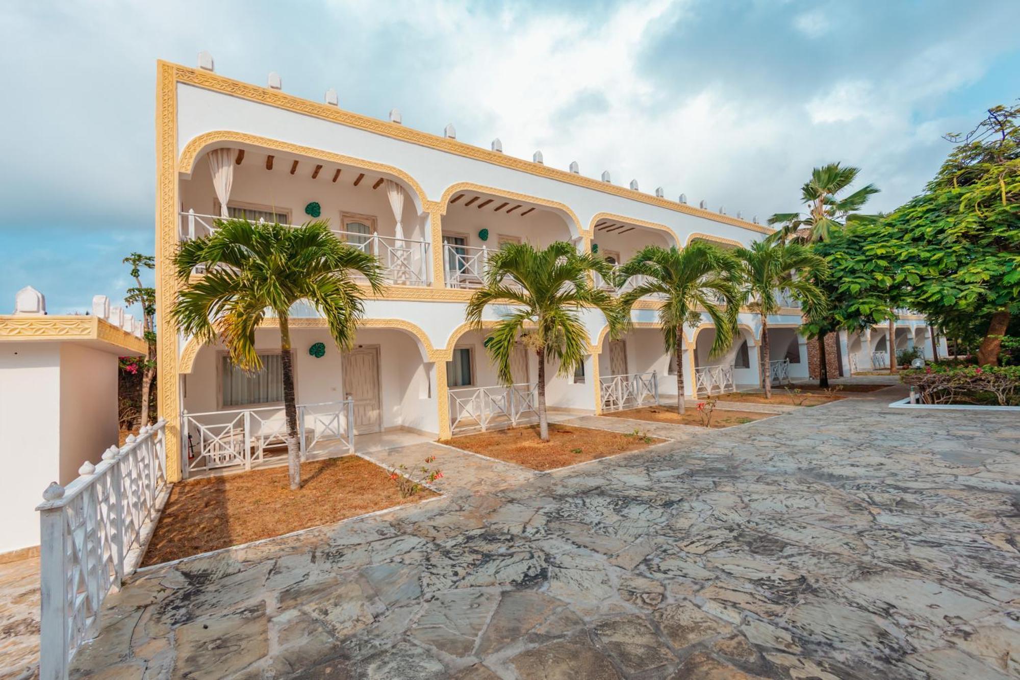 Twiga Beach Resort ワタム エクステリア 写真