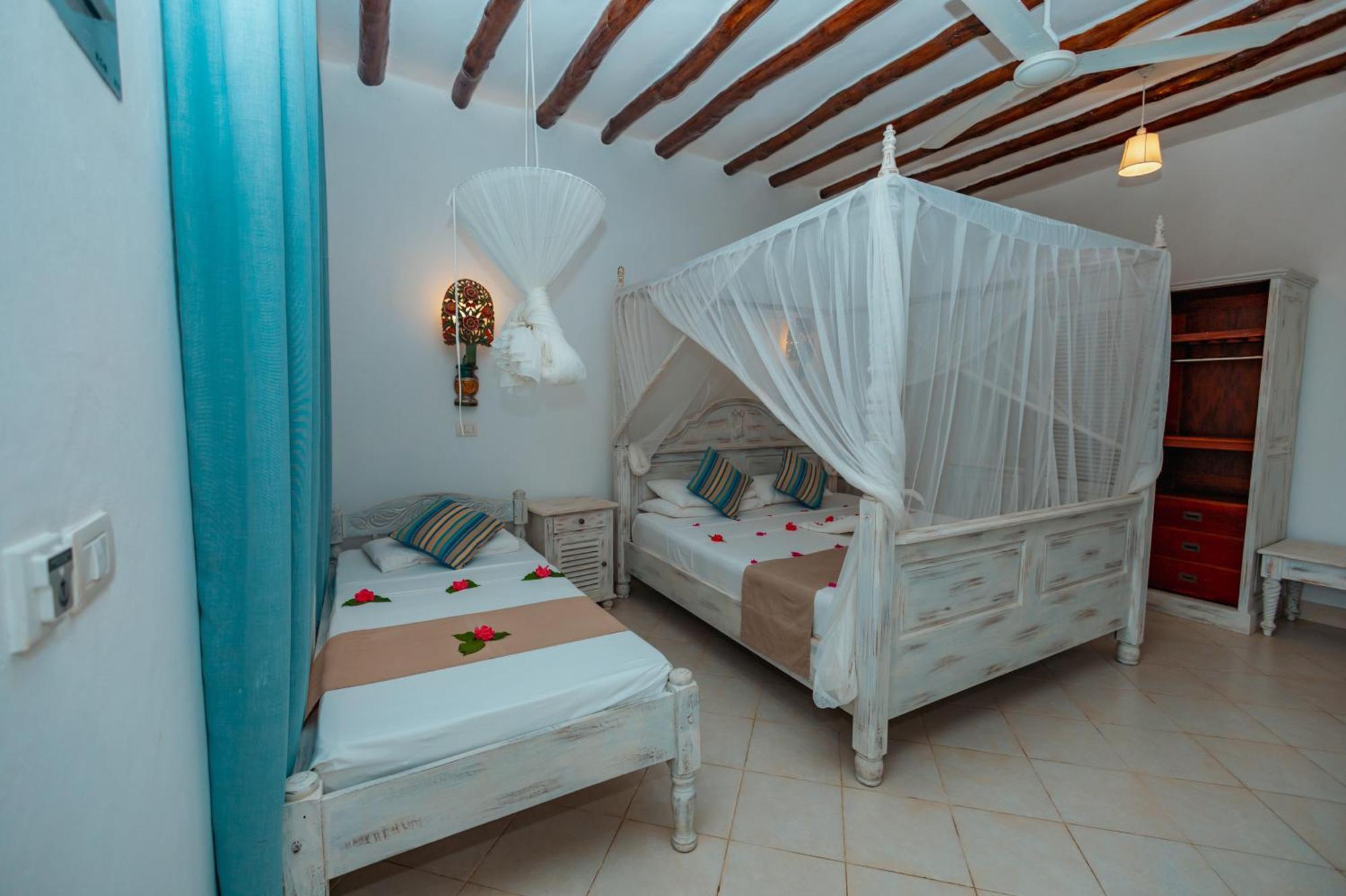 Twiga Beach Resort ワタム エクステリア 写真