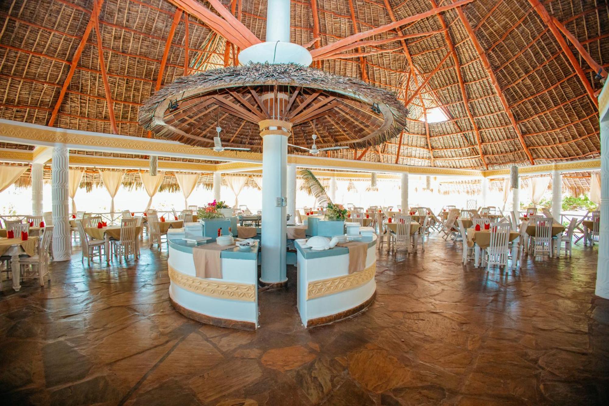 Twiga Beach Resort ワタム エクステリア 写真
