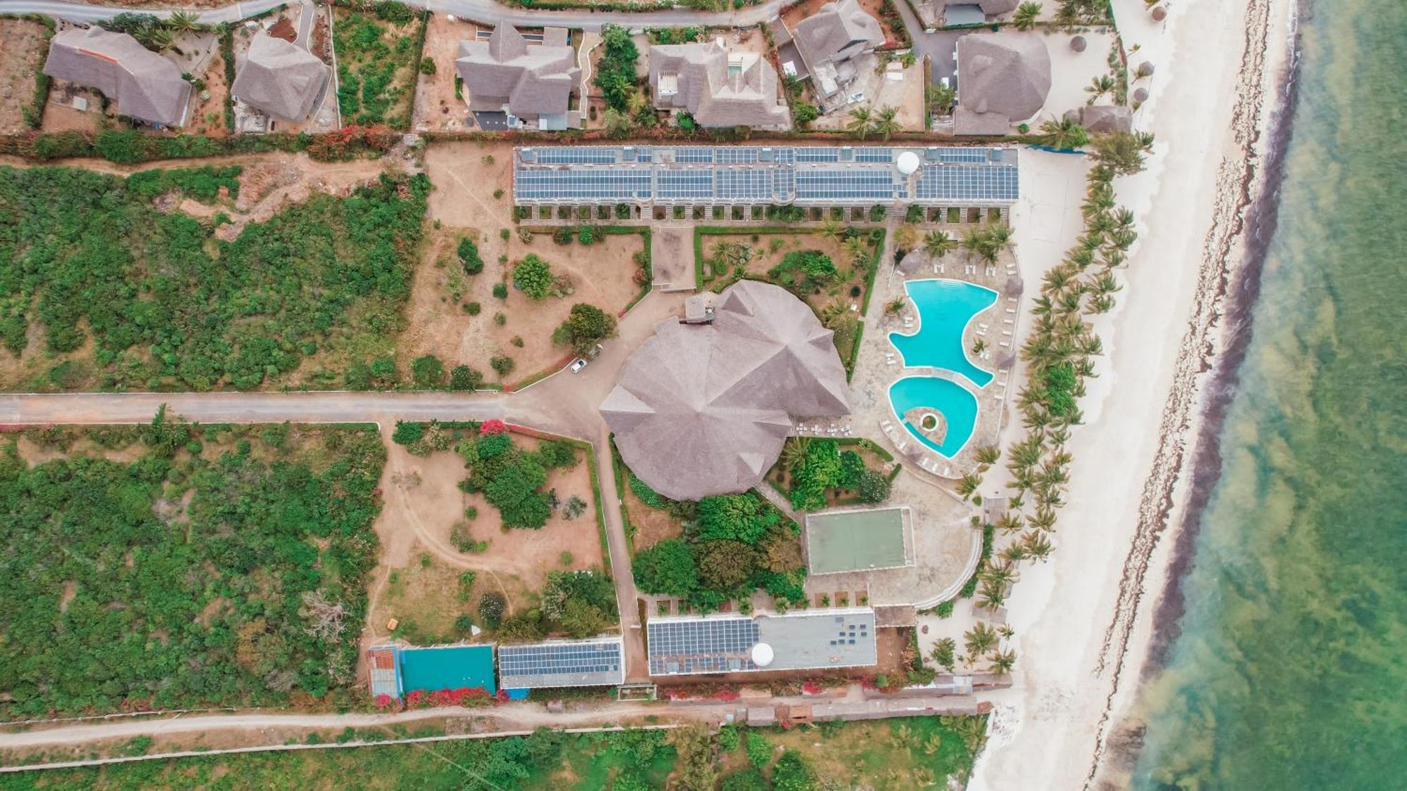 Twiga Beach Resort ワタム エクステリア 写真