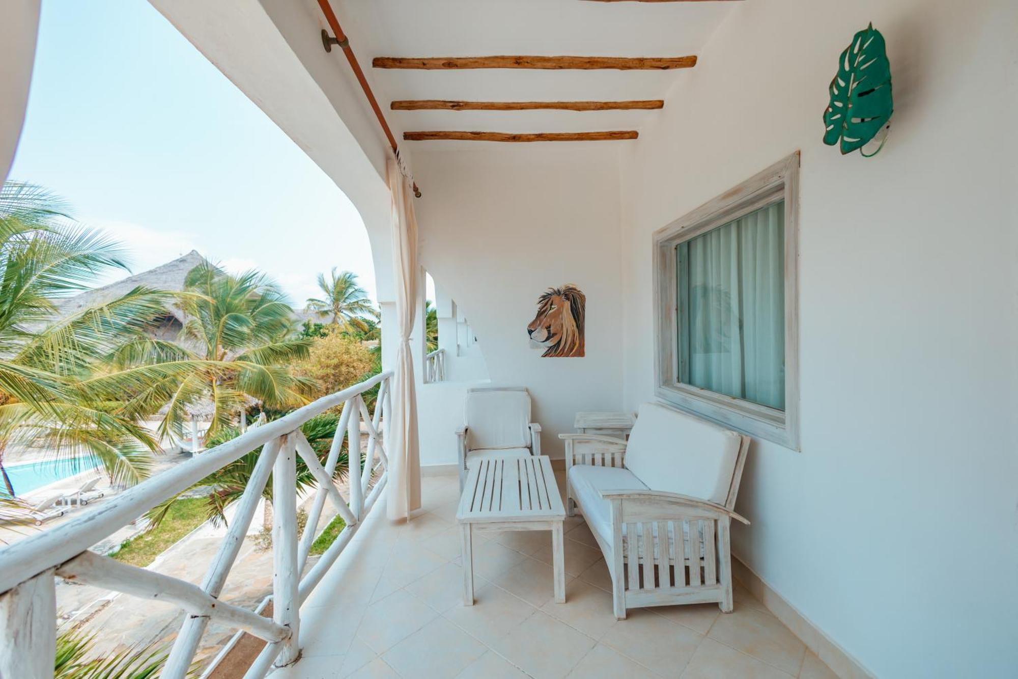 Twiga Beach Resort ワタム エクステリア 写真