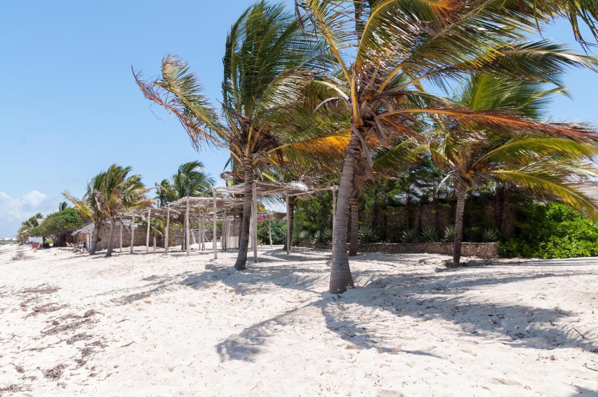 Twiga Beach Resort ワタム エクステリア 写真