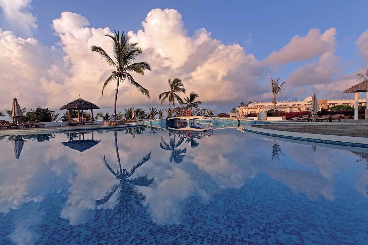 Twiga Beach Resort ワタム エクステリア 写真